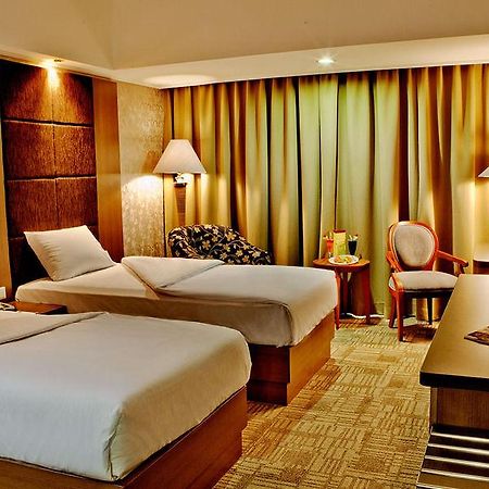 Hotel Treva International Jakarta Exterior foto